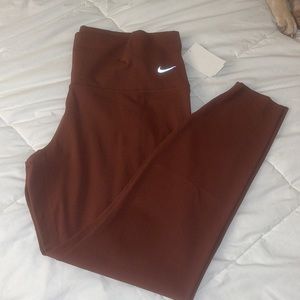 Nike zenvy
